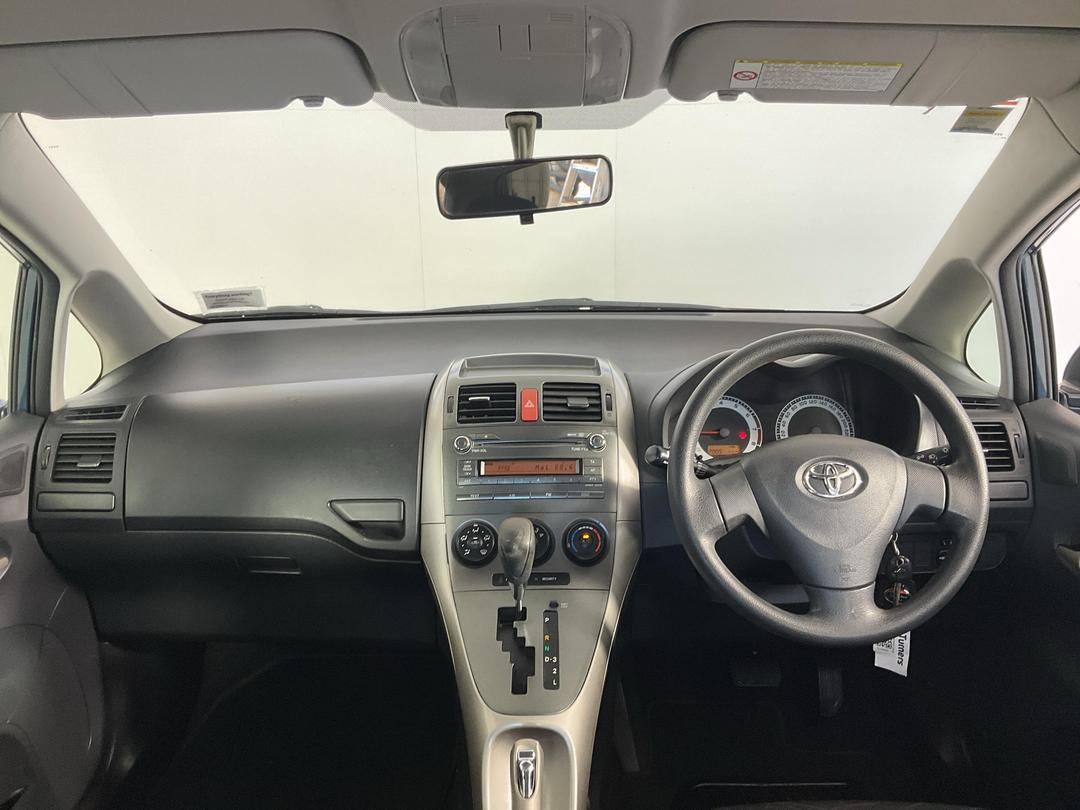 Photo '17' of Toyota Corolla