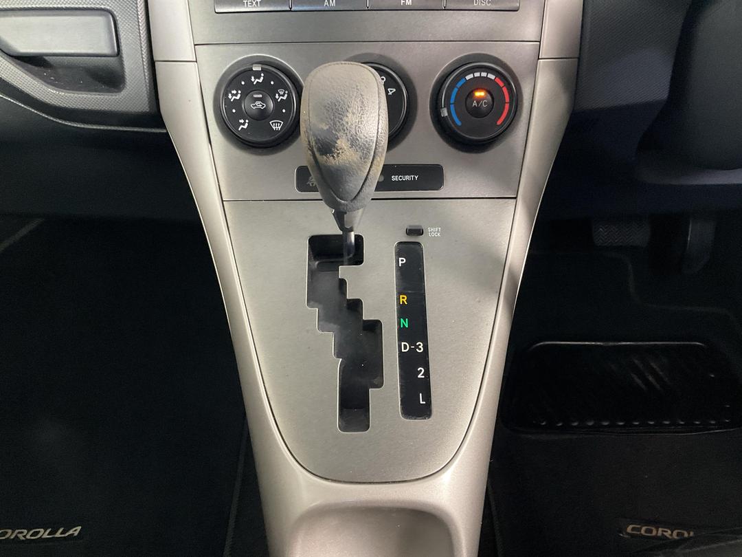 Photo '18' of Toyota Corolla