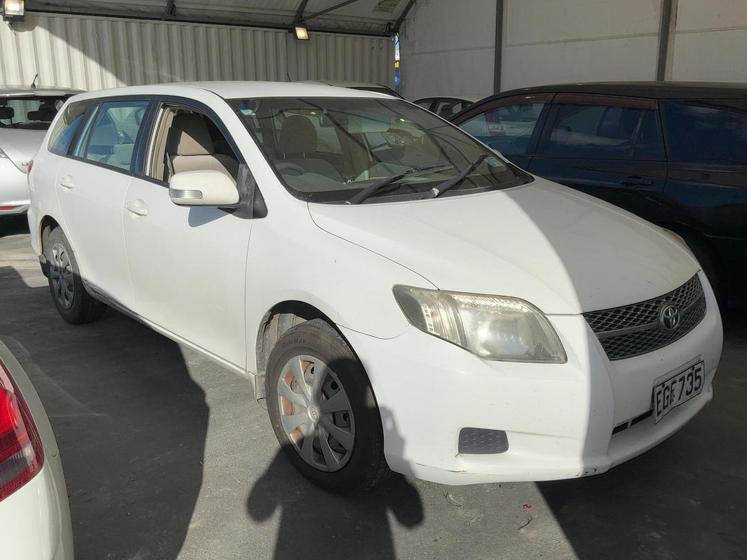 Photo '3' of Toyota Corolla Photo '3' of Toyota Corolla