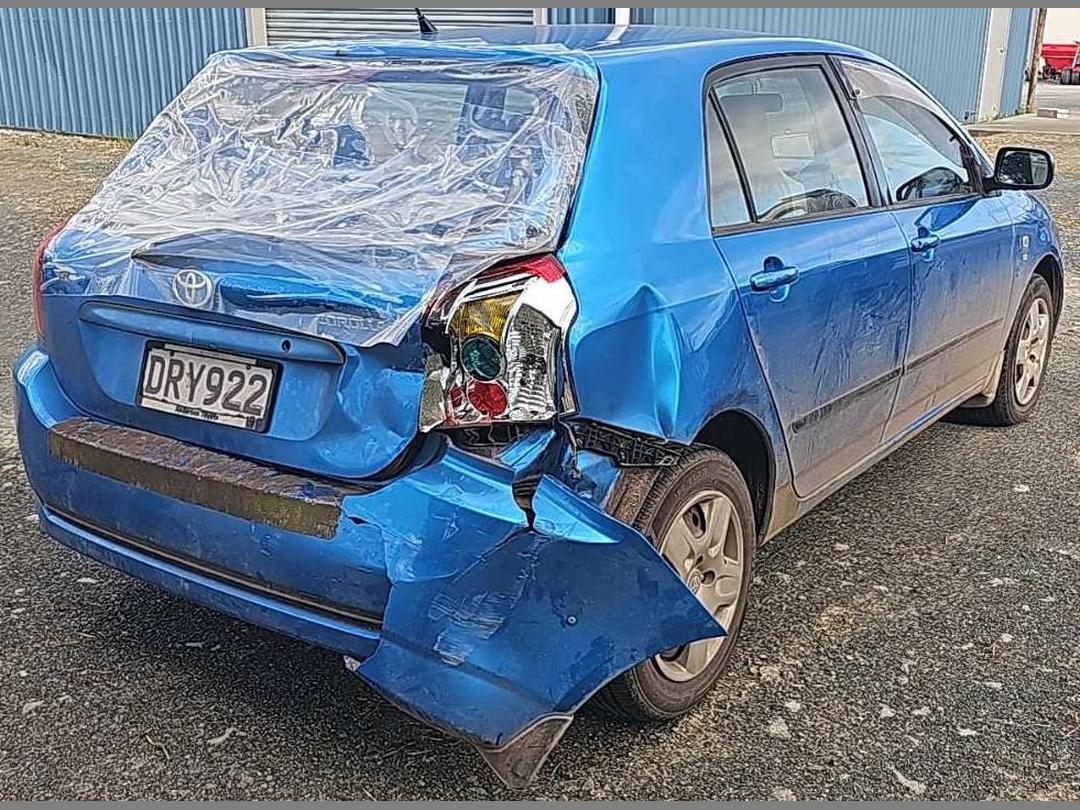 Photo '6' of Toyota Corolla GL