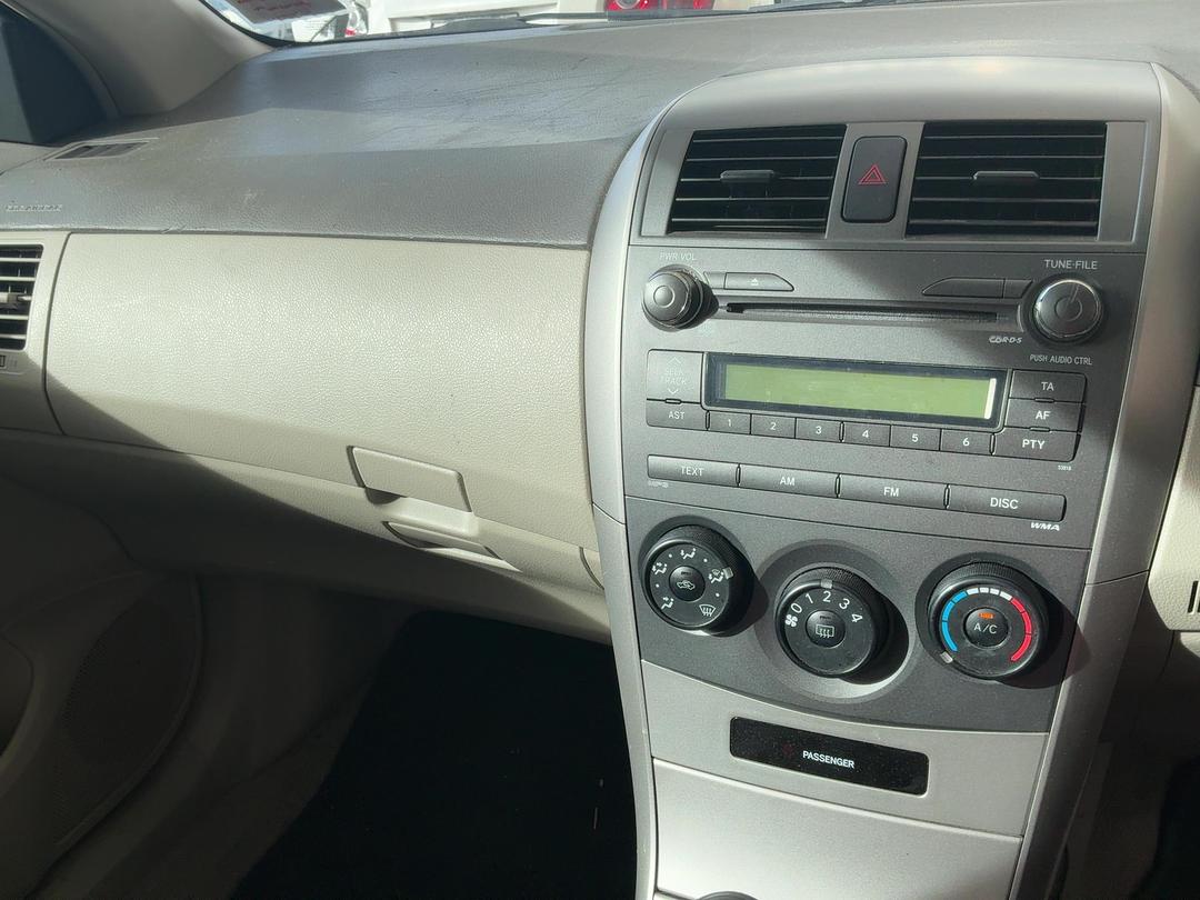 Photo '17' of Toyota Corolla Photo '17' of Toyota Corolla
