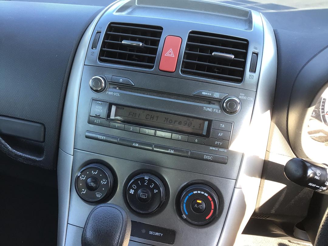 Photo '15' of Toyota Corolla GX Photo '15' of Toyota Corolla GX