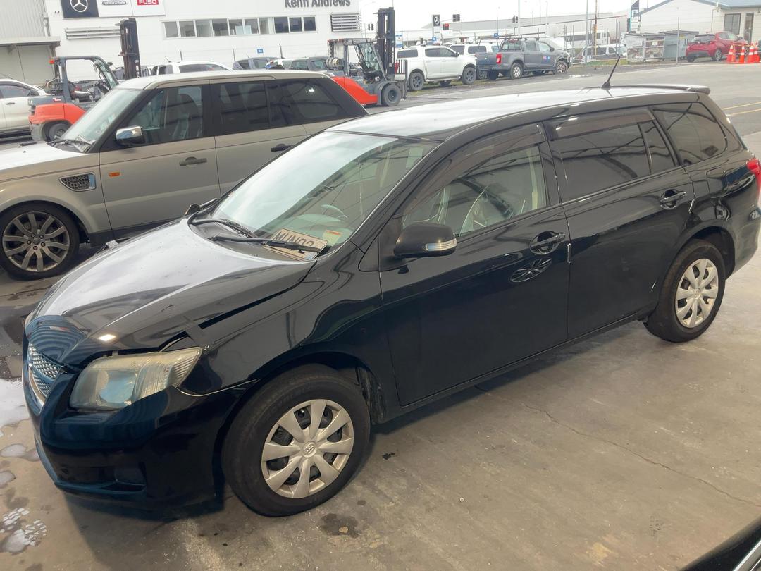 Photo '5' of Toyota Corolla Fielder 1.5 Photo '5' of Toyota Corolla Fielder 1.5