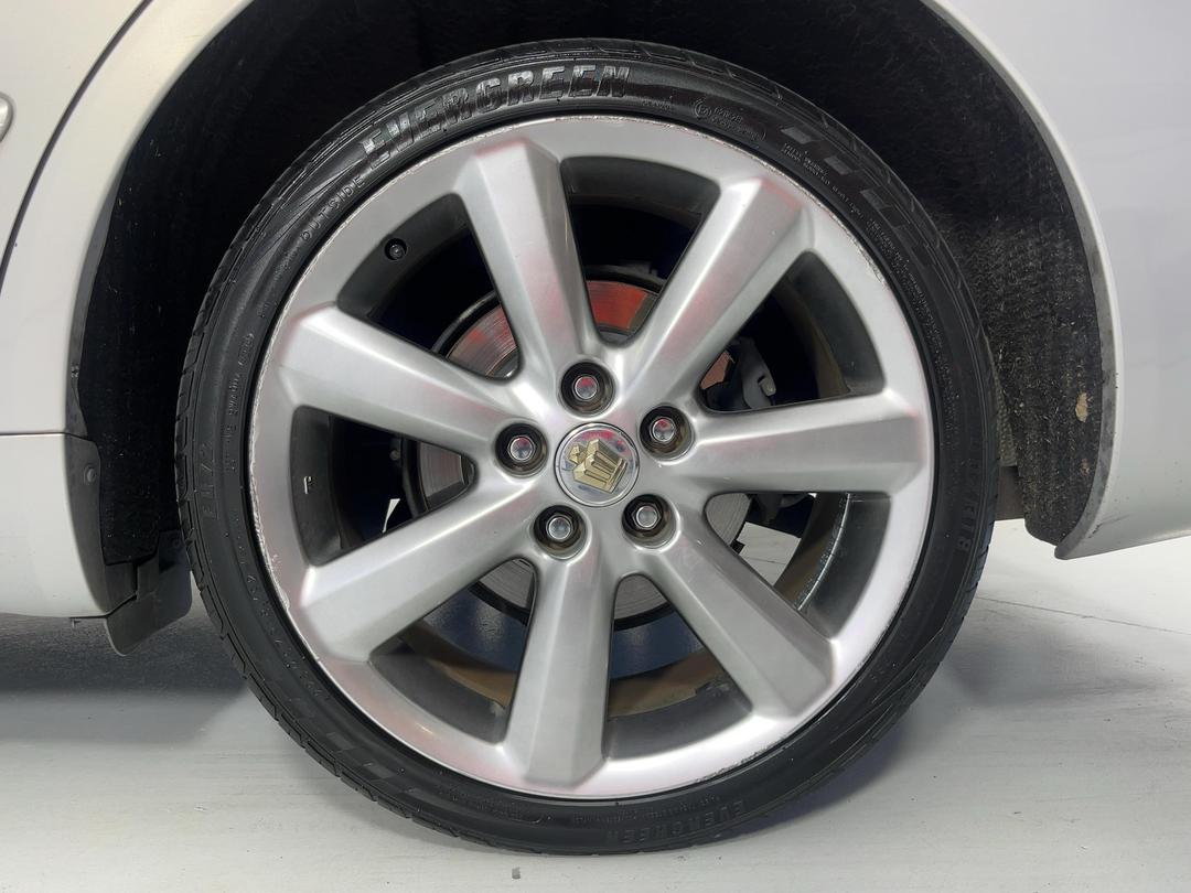 Photo '11' of Toyota Crown