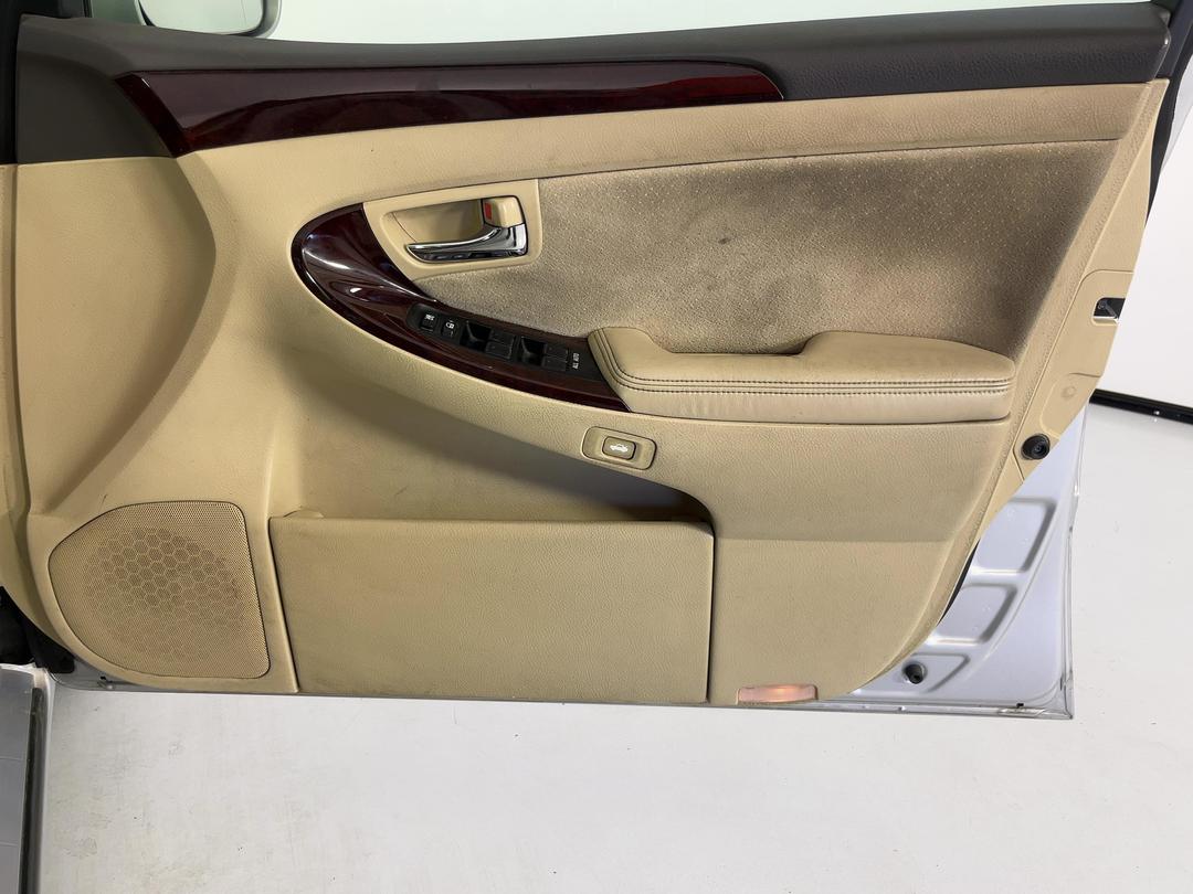 Photo '15' of Toyota Crown