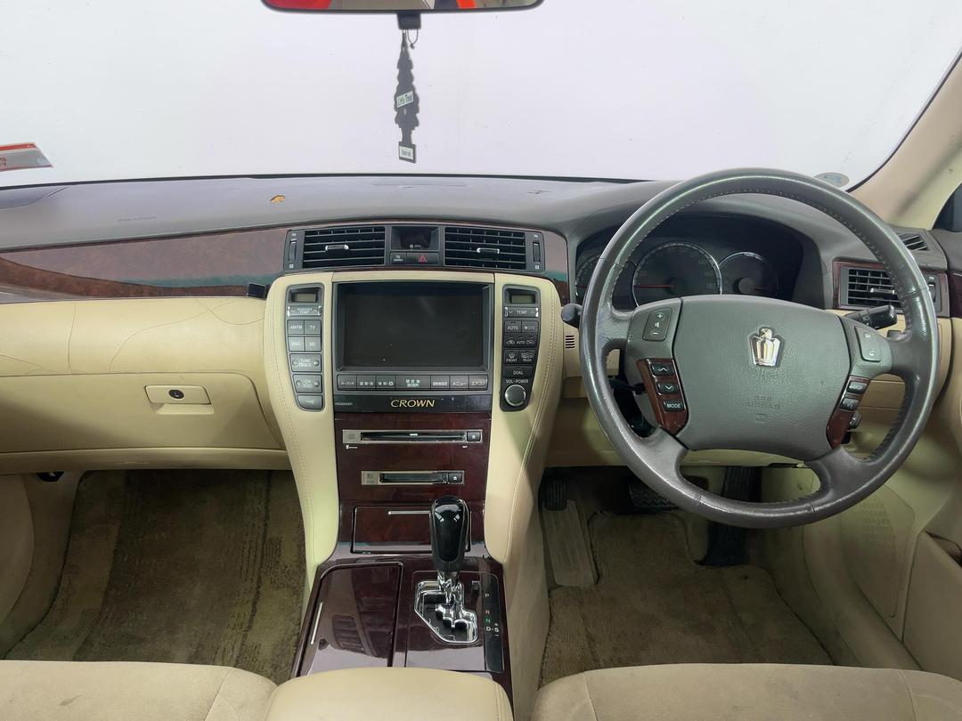 Photo '17' of Toyota Crown