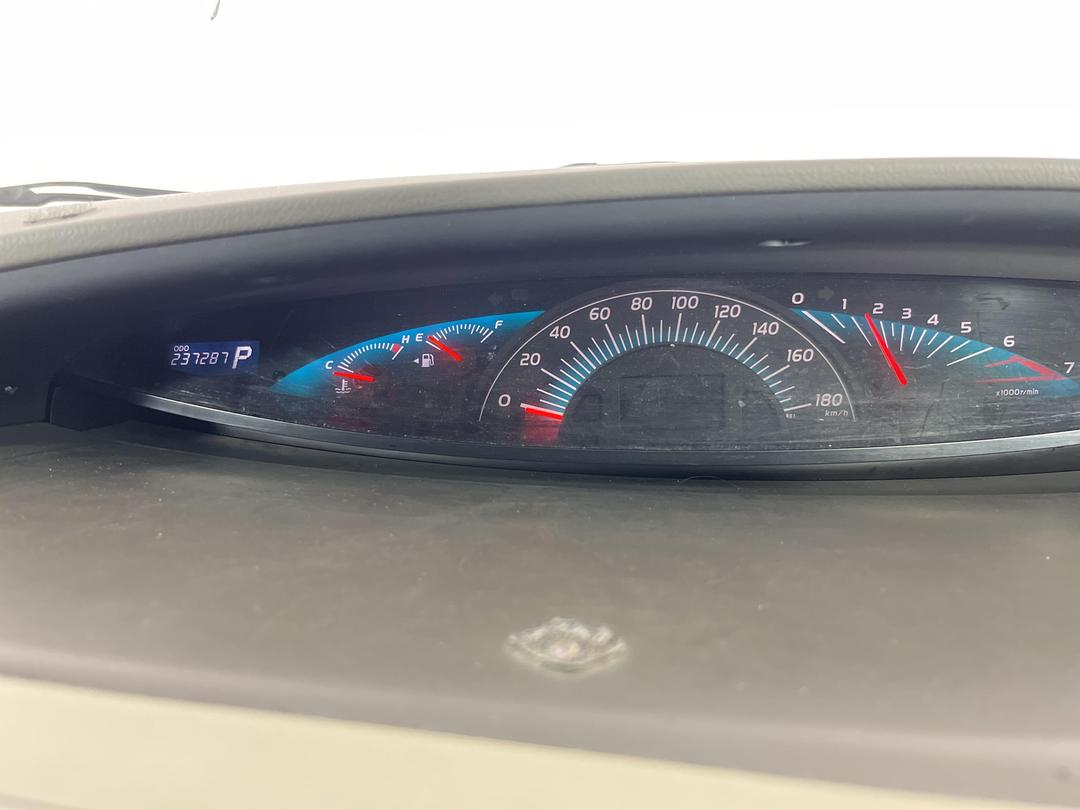 Photo '20' of Toyota Estima