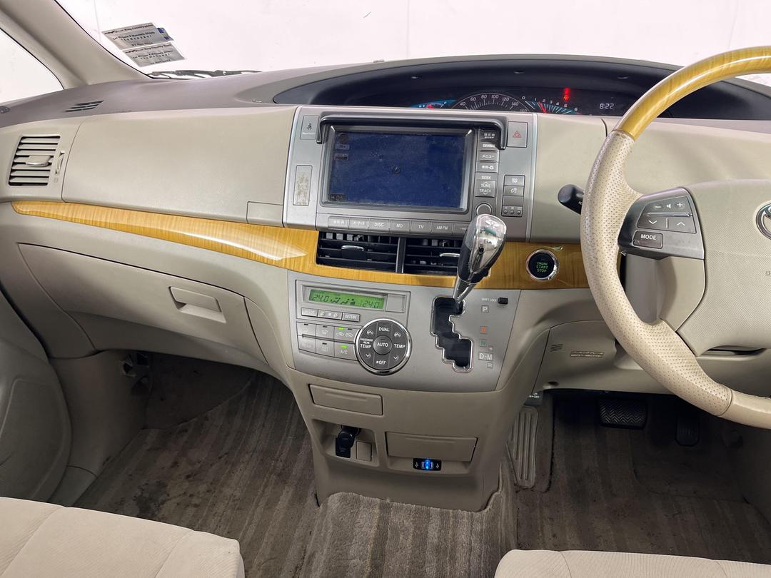 Photo '18' of Toyota Estima