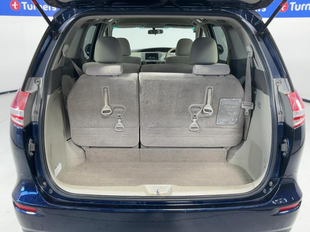 Photo '14' of Toyota Estima