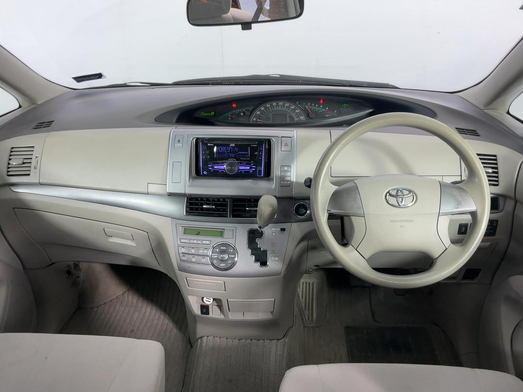 Photo '17' of Toyota Estima