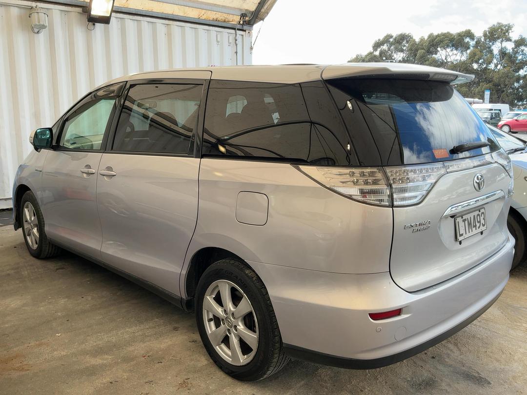 Photo '4' of Toyota Estima Photo '4' of Toyota Estima