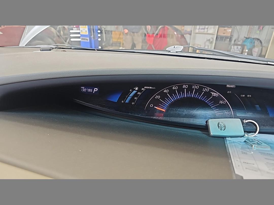 Photo '10' of Toyota Estima Photo '10' of Toyota Estima