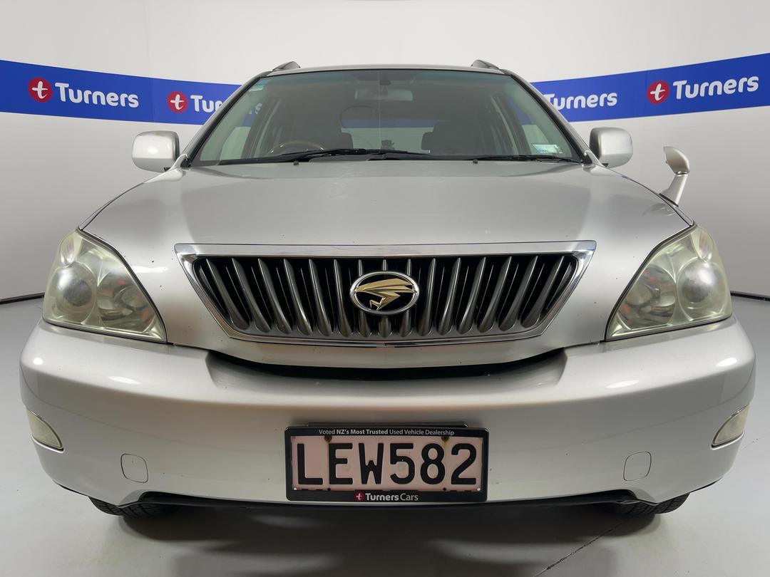 Photo '2' of Toyota Harrier