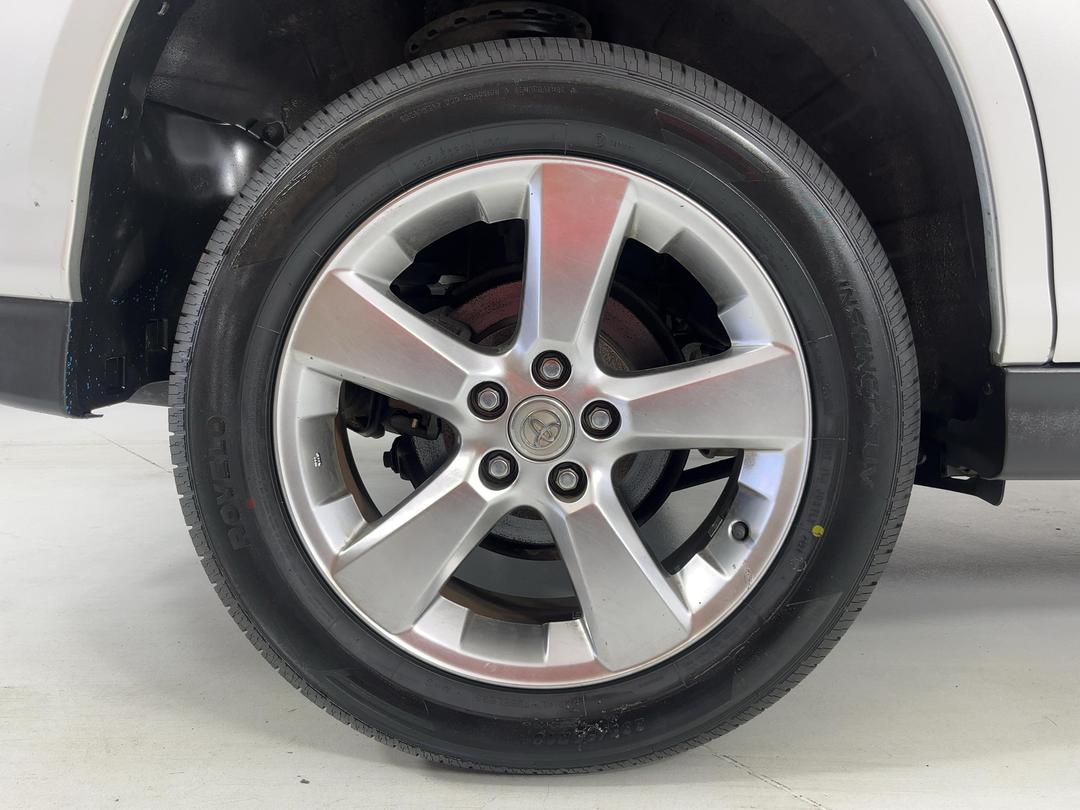 Photo '12' of Toyota Harrier