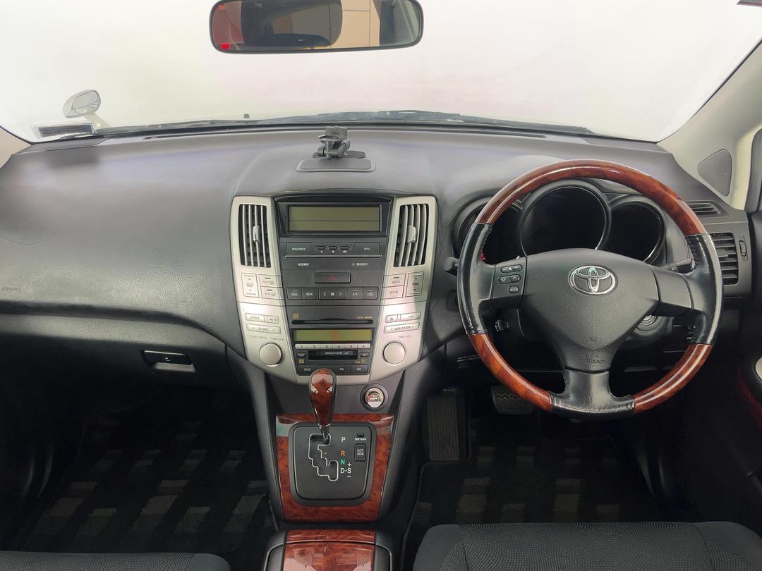 Photo '17' of Toyota Harrier