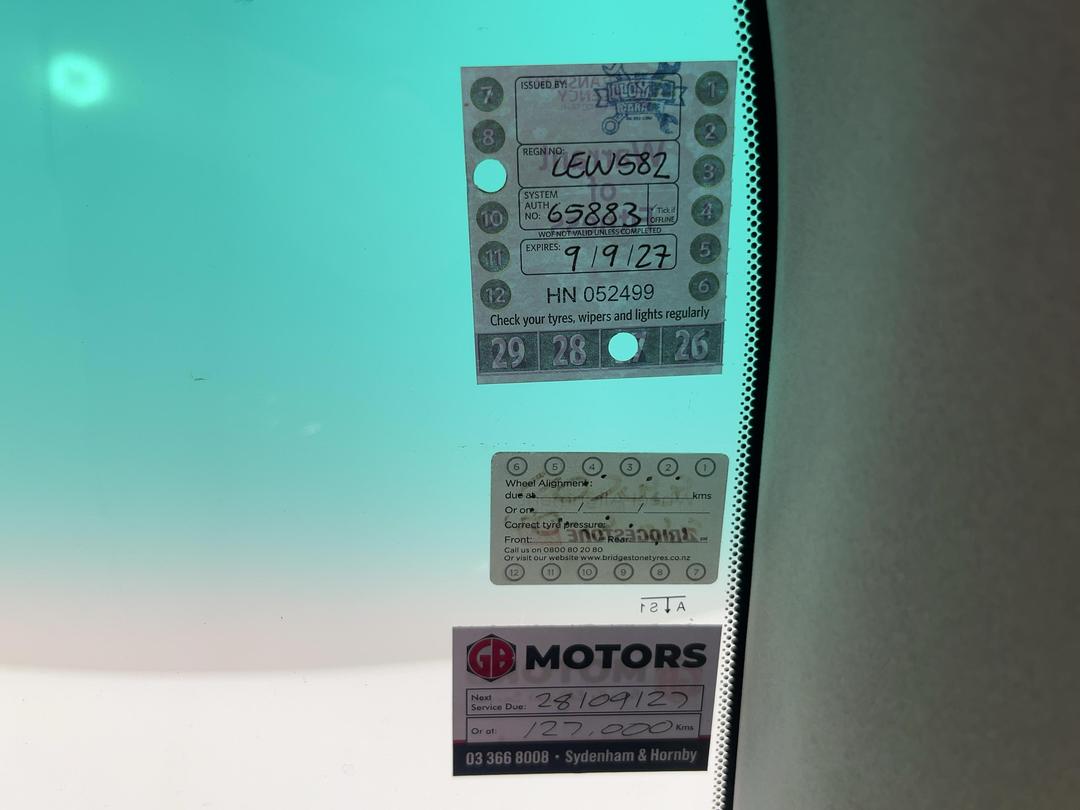 Photo '26' of Toyota Harrier