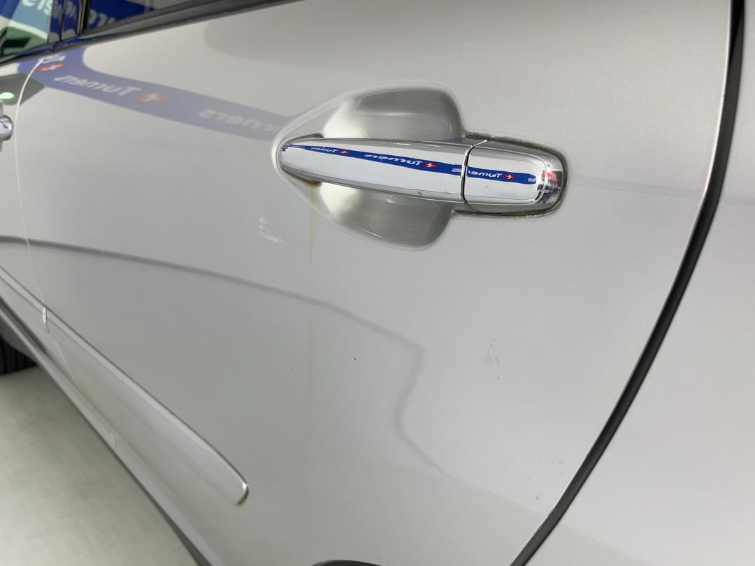 Photo '32' of Toyota Harrier