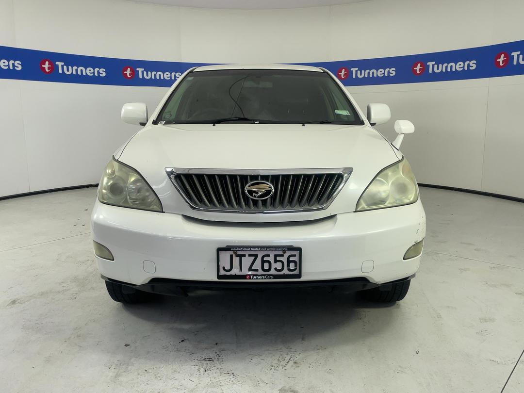 Photo '2' of Toyota Harrier