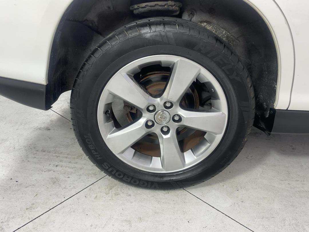 Photo '12' of Toyota Harrier