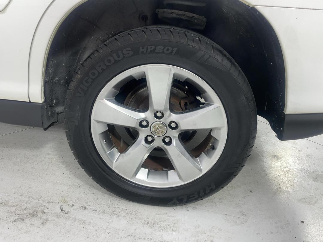 Photo '11' of Toyota Harrier