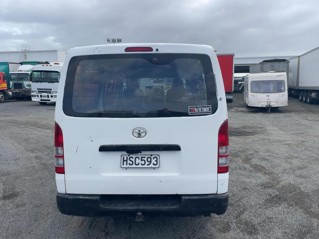 Photo '5' of Toyota Hiace Van