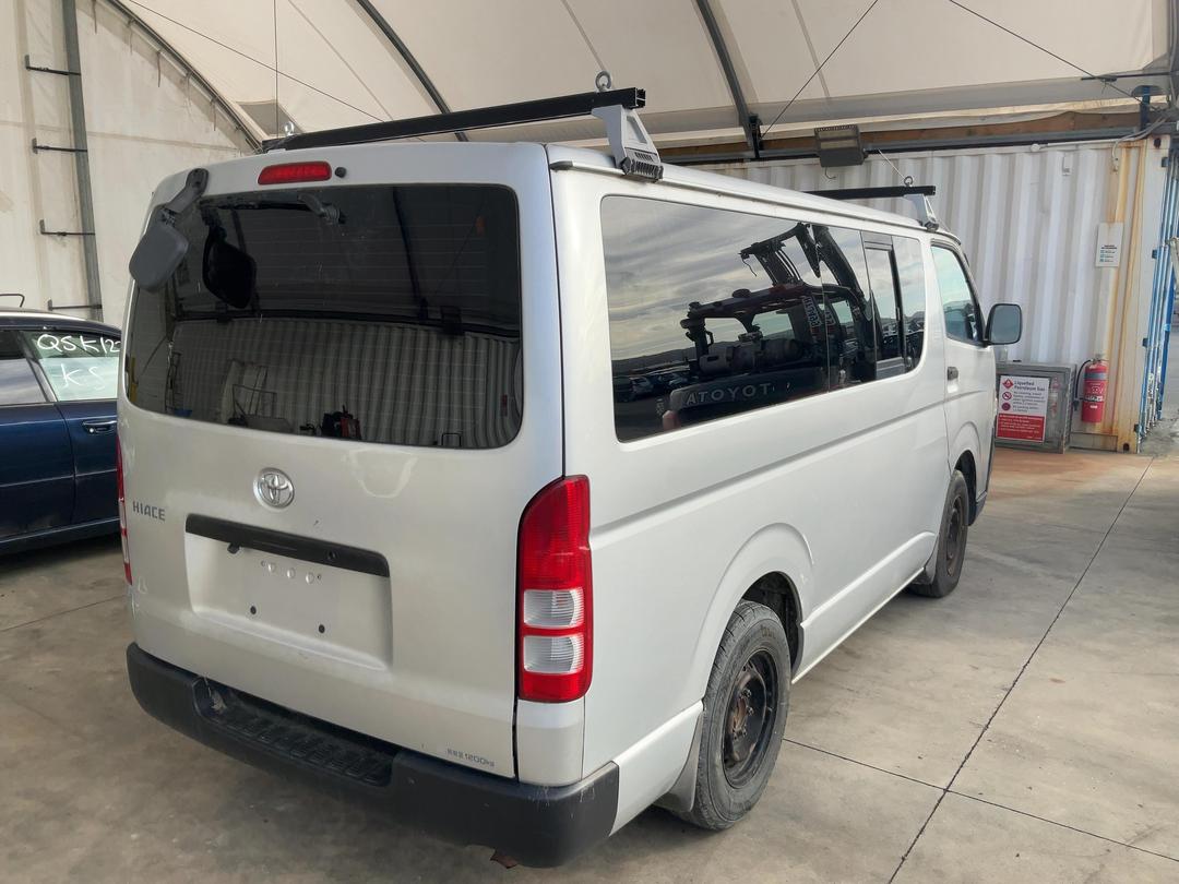 Photo '6' of Toyota Hiace