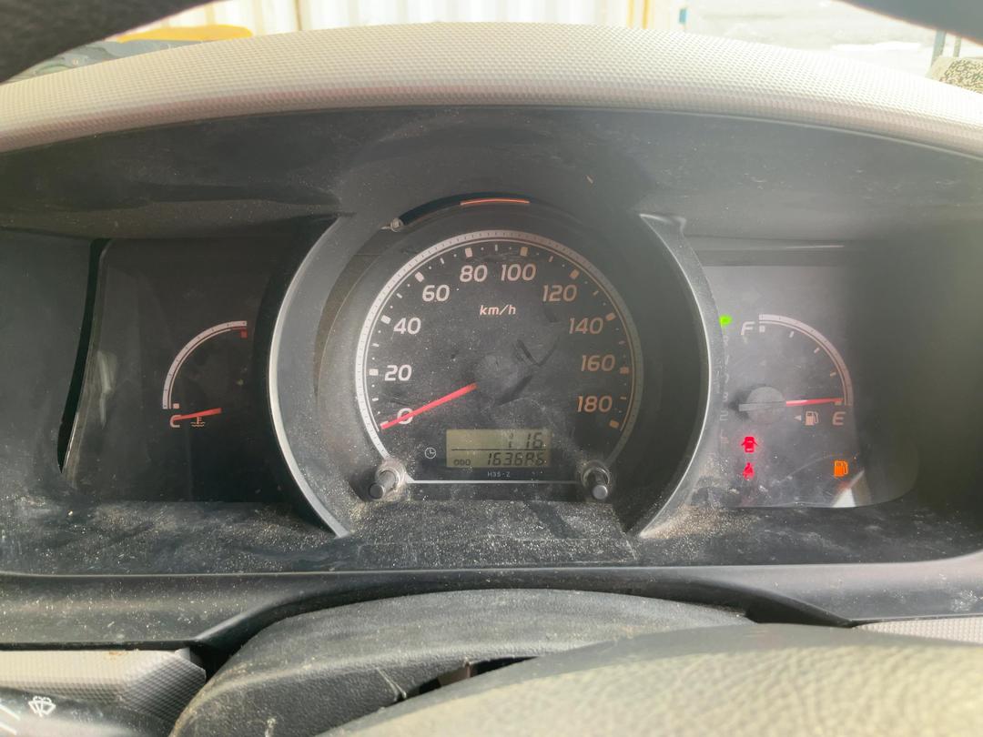 Photo '14' of Toyota Hiace