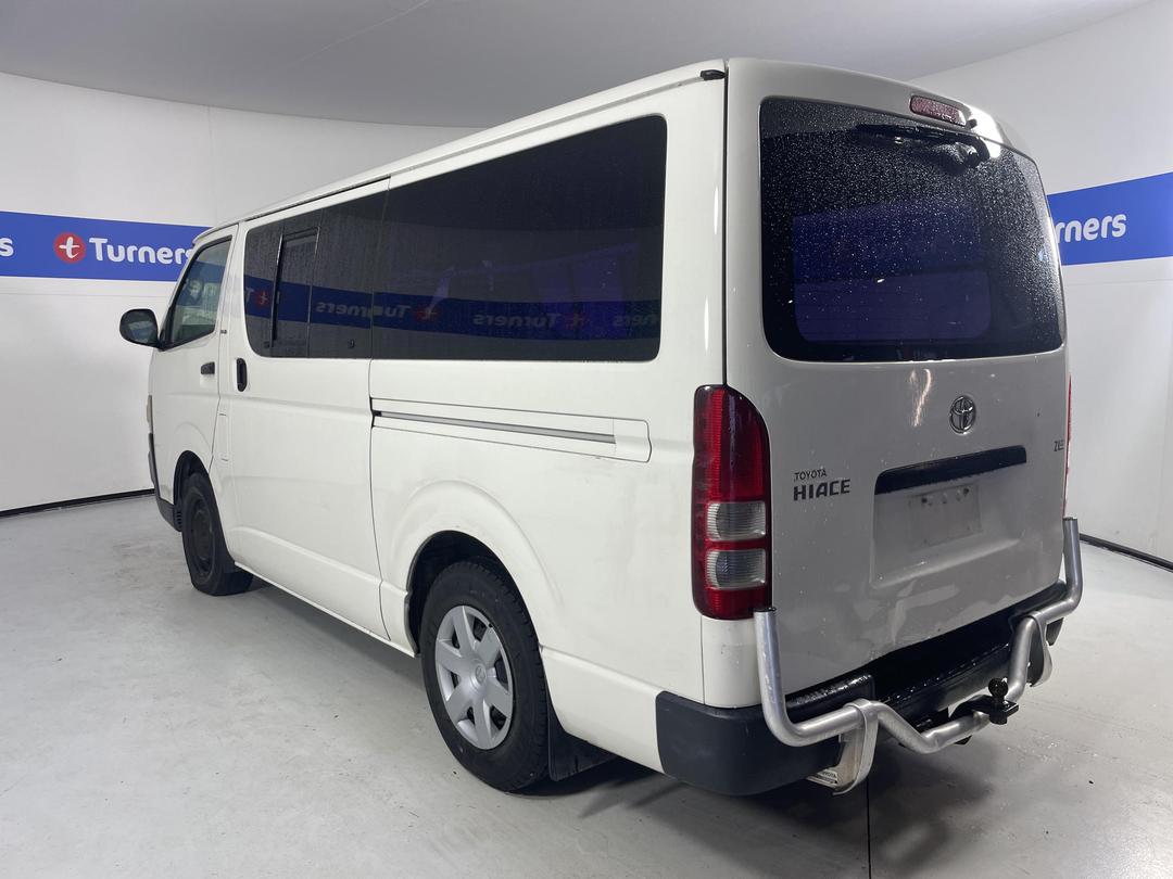 Photo '5' of Toyota Hiace