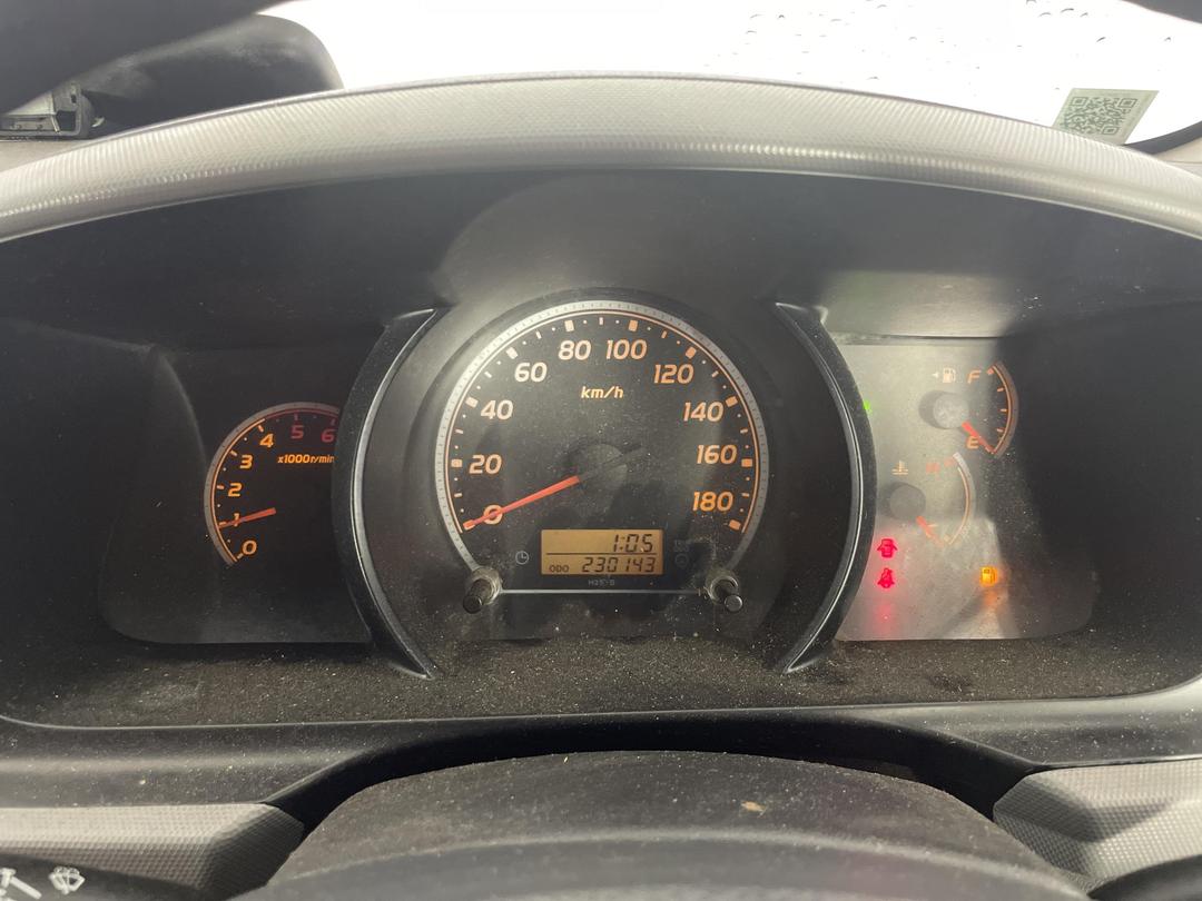 Photo '21' of Toyota Hiace