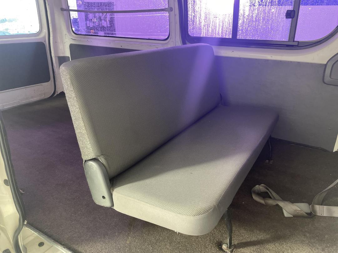 Photo '20' of Toyota Hiace