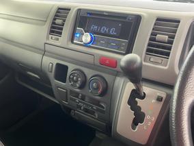 Photo '22' of Toyota Hiace
