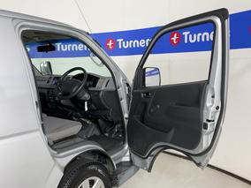 Photo '15' of Toyota Hiace