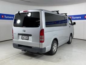 Photo '7' of Toyota Hiace