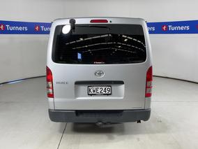 Photo '6' of Toyota Hiace