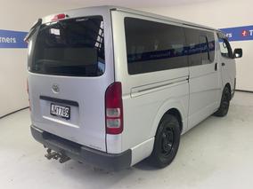 Photo '7' of Toyota Hiace