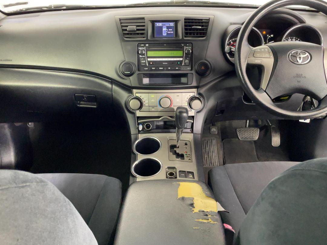 Photo '17' of Toyota Highlander
