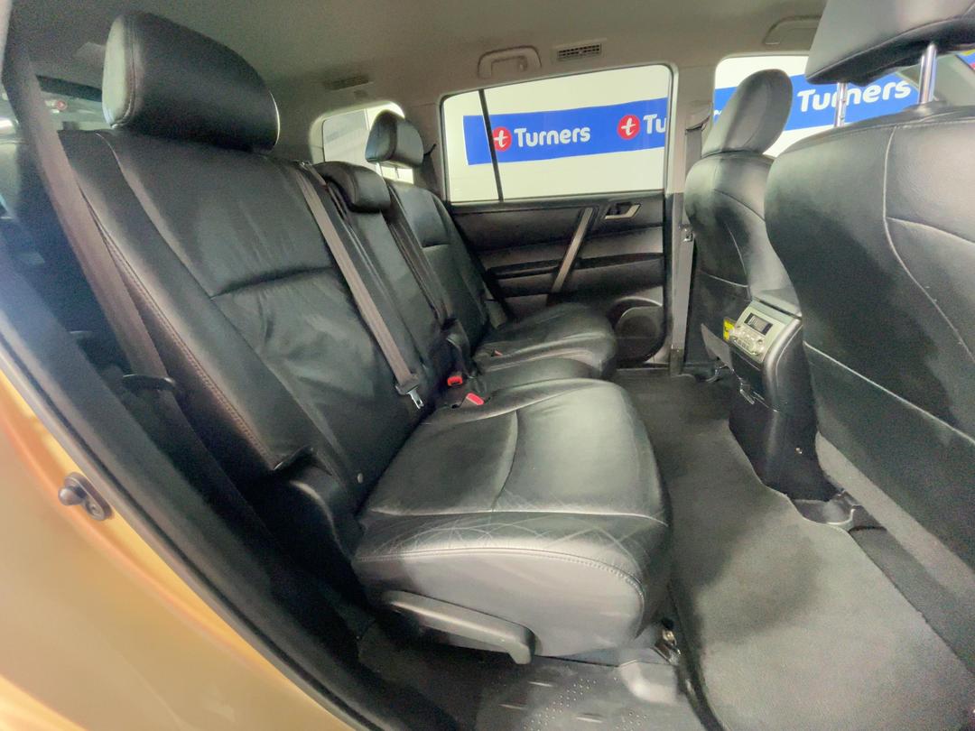 Photo '20' of Toyota Highlander