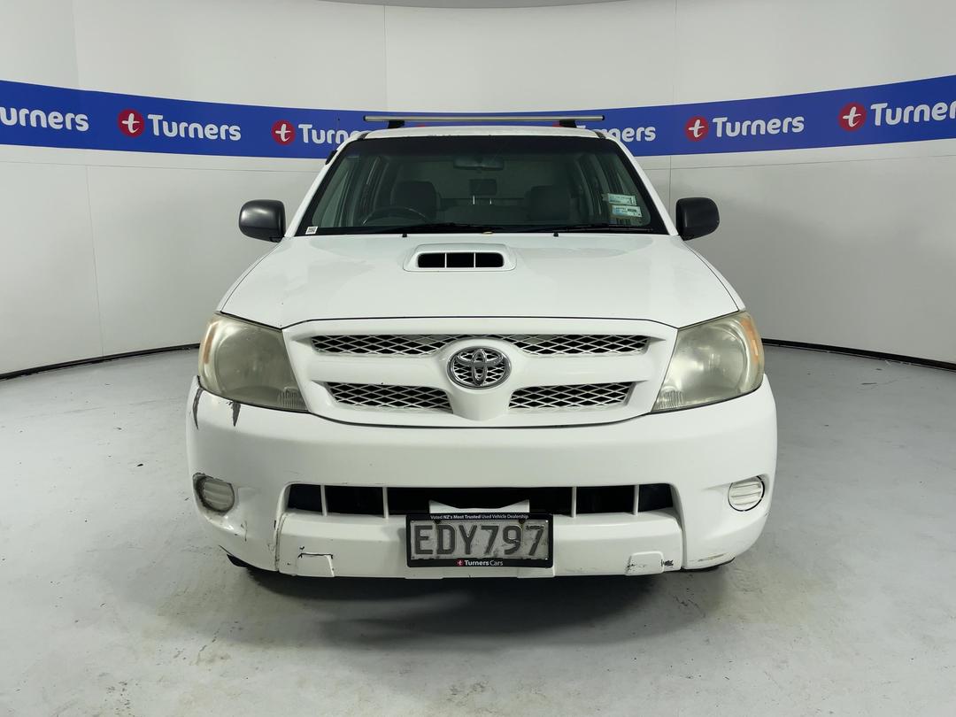 Photo '2' of Toyota Hilux