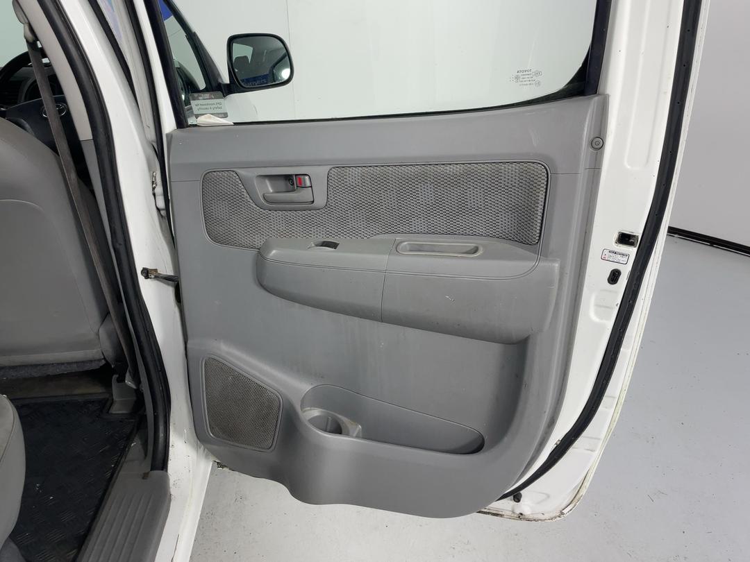 Photo '19' of Toyota Hilux