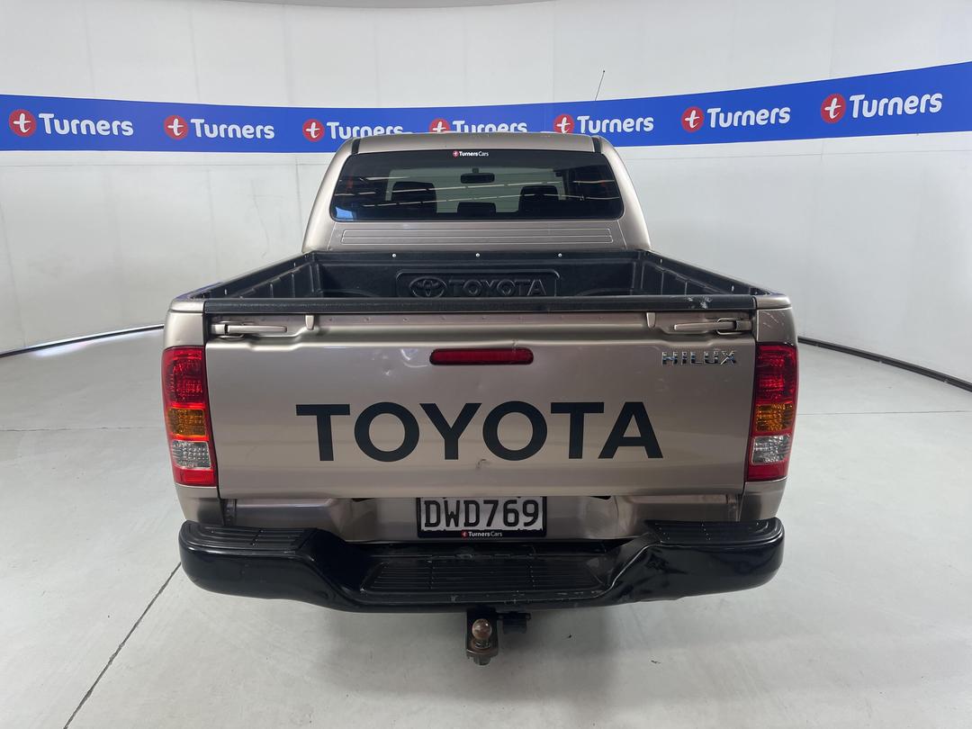 Photo '6' of Toyota Hilux