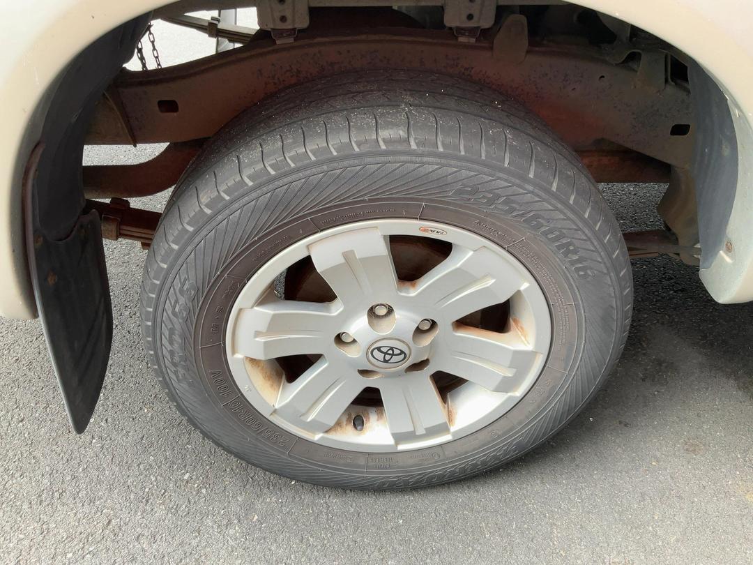 Photo '9' of Toyota Hilux TD D/C