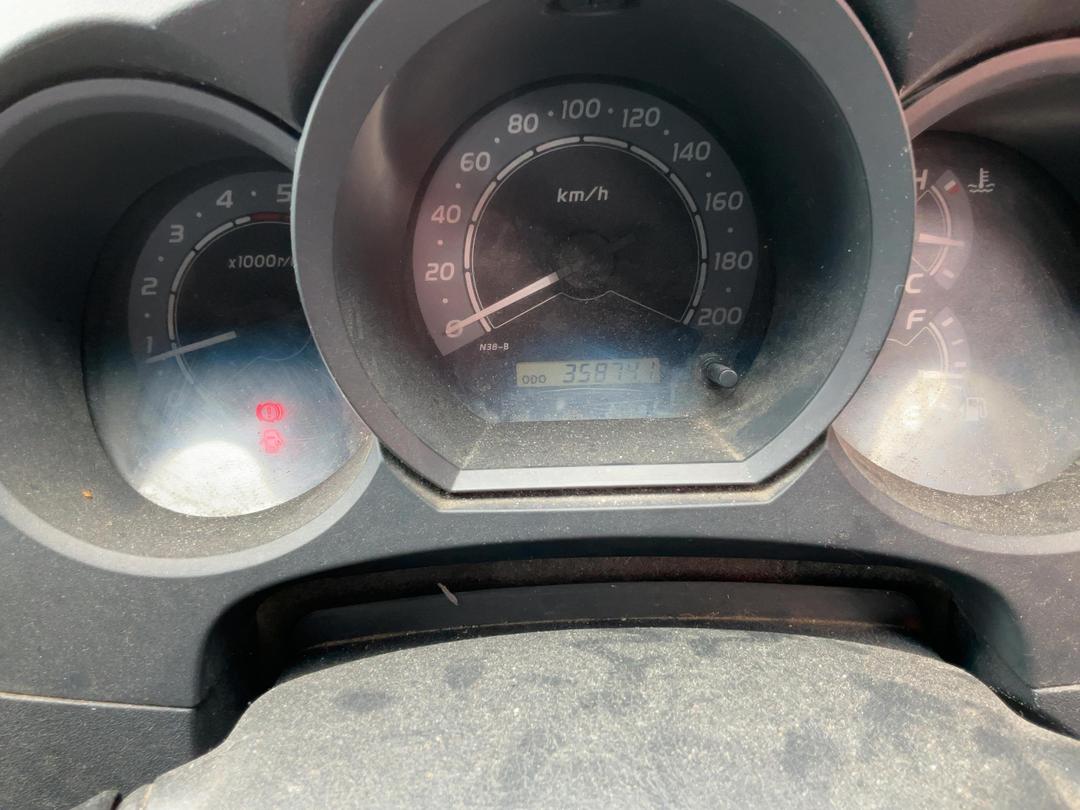 Photo '13' of Toyota Hilux TD D/C