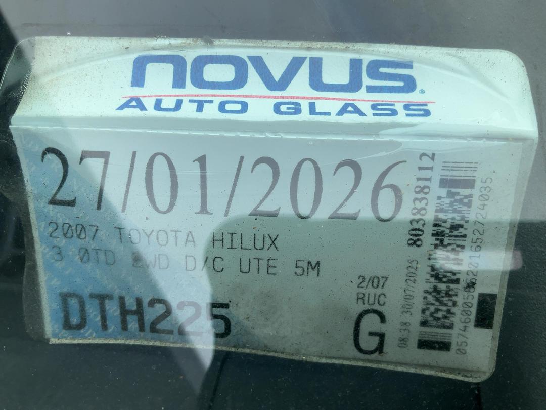 Photo '23' of Toyota Hilux TD D/C