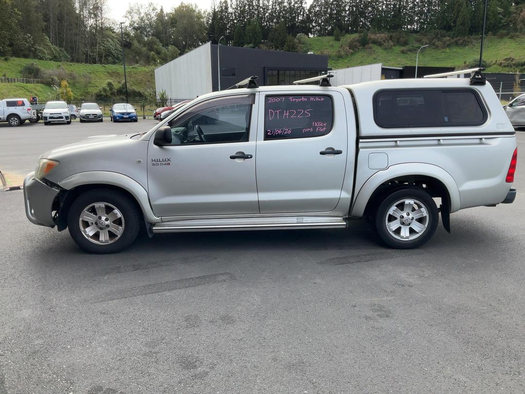 Photo '4' of Toyota Hilux TD D/C