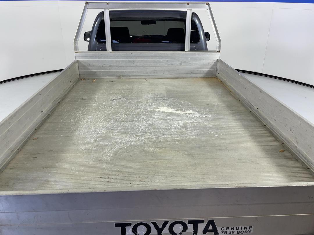 Photo '12' of Toyota Hilux