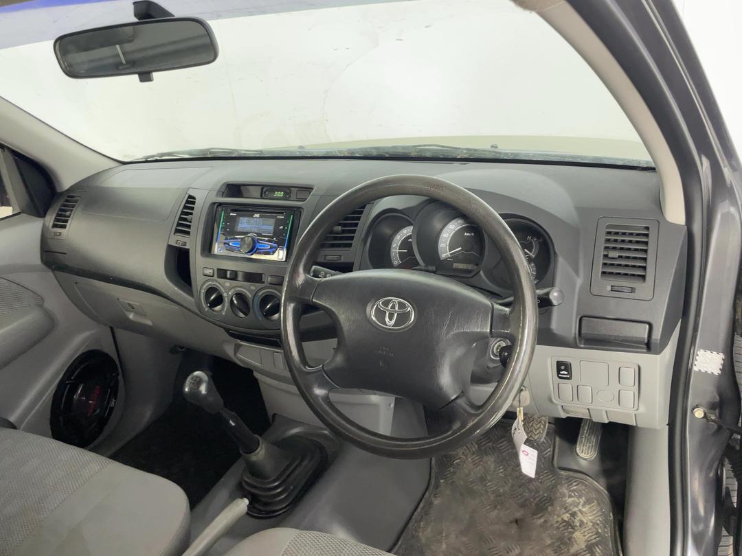 Photo '15' of Toyota Hilux