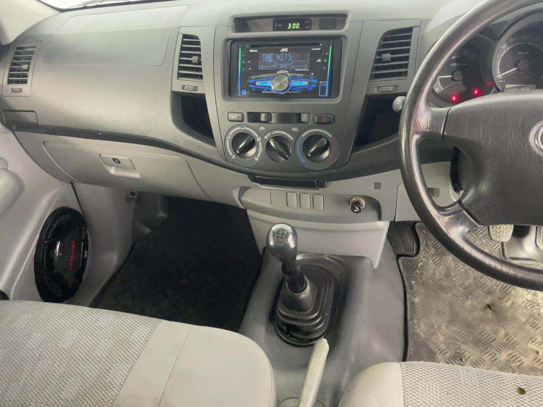 Photo '16' of Toyota Hilux