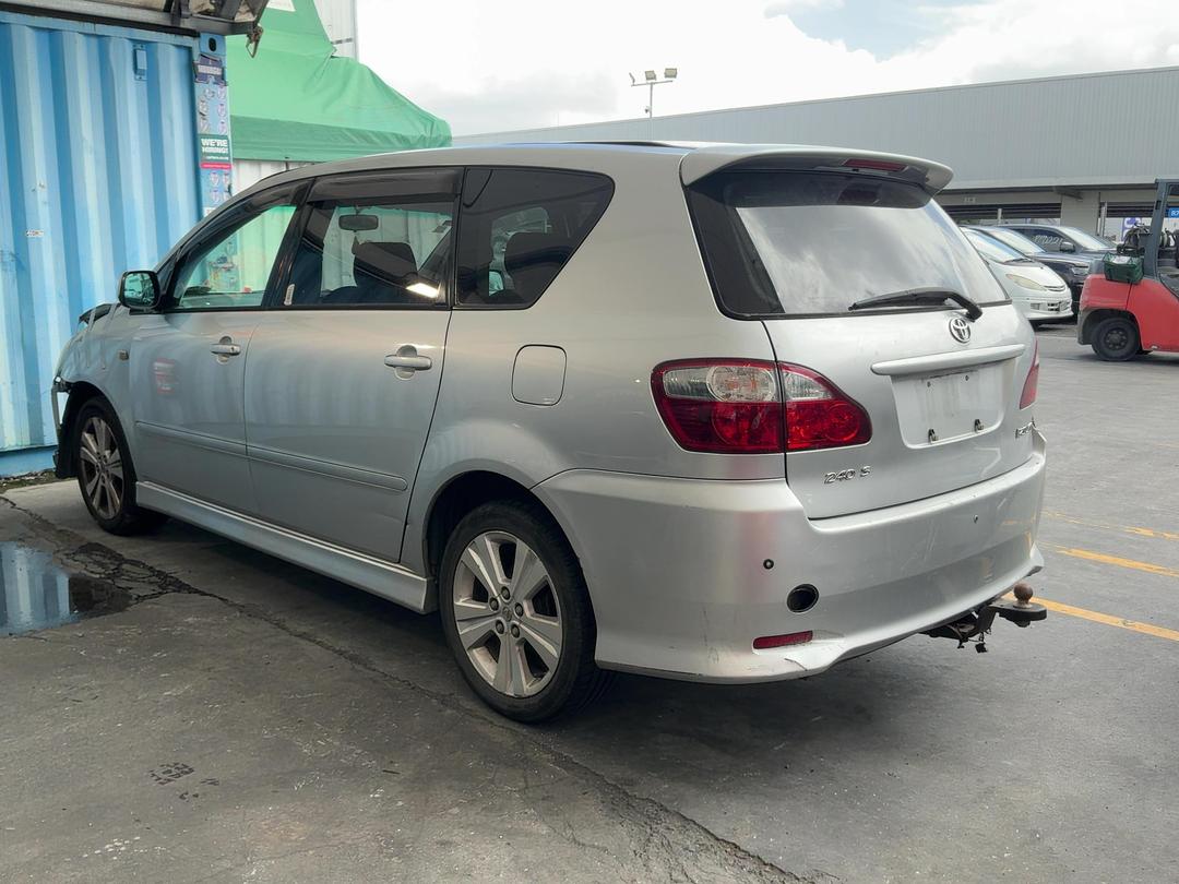 Photo '5' of Toyota Ipsum Photo '5' of Toyota Ipsum