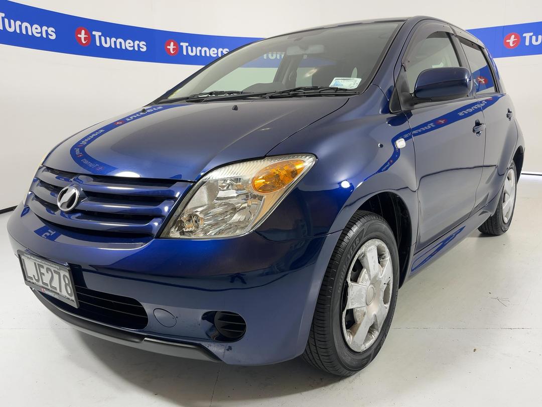 Photo '4' of Toyota IST