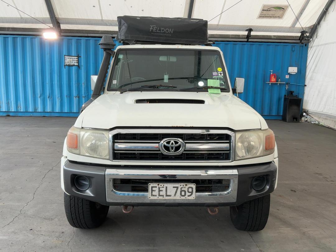 Photo '2' of Toyota Landcruiser TD LX WGN5